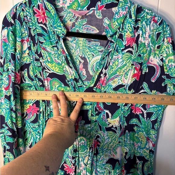Lily Pulitzer Green and Pink Sarasota Women’s Blouse Size Large - Picture 4 of 10